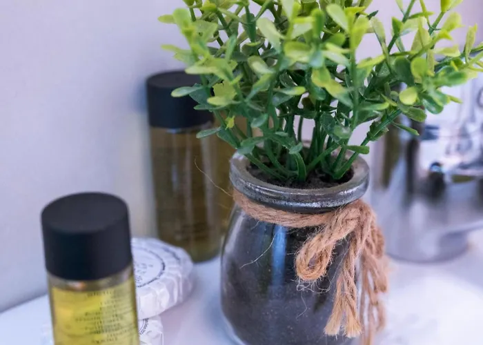 Mare Ii - In Old Harbor Hriszí Aktí Haniá